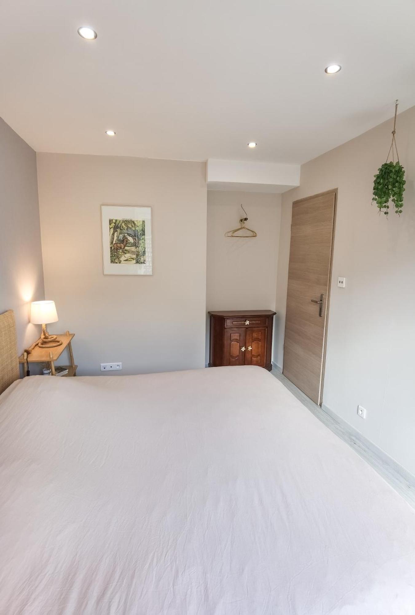 Verriere & Parement En Centre-Ville Epinal Luaran gambar