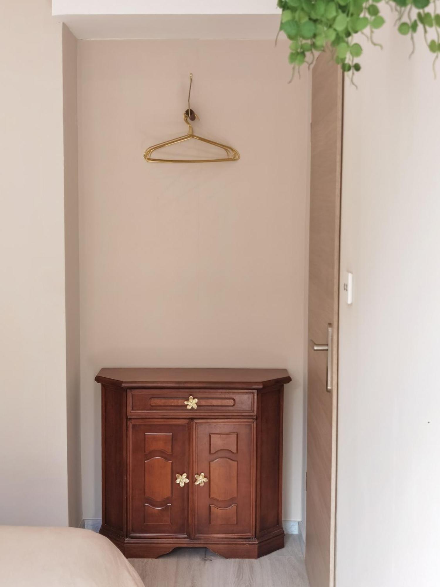 Verriere & Parement En Centre-Ville Epinal Luaran gambar