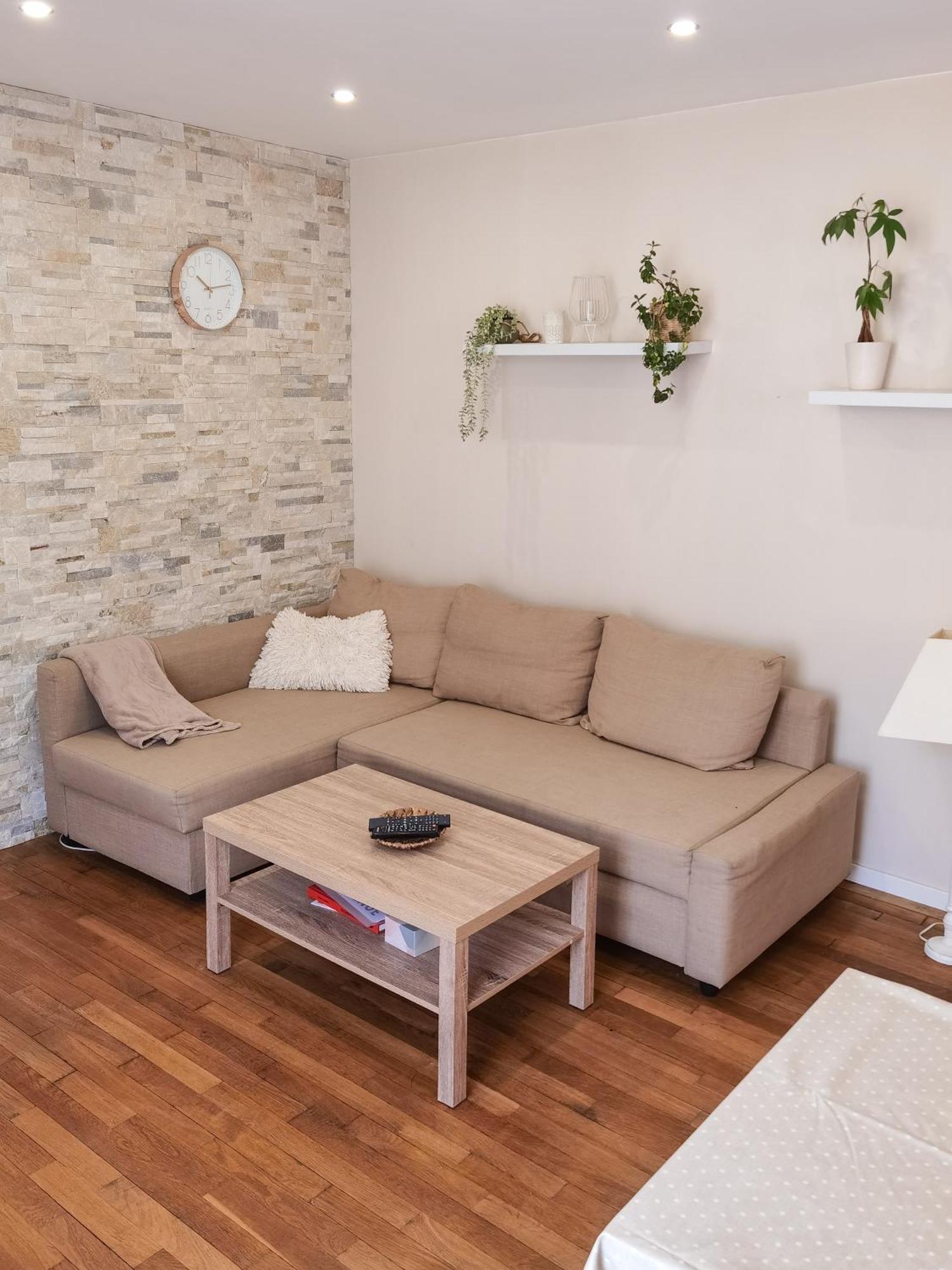 Verriere & Parement En Centre-Ville Epinal Luaran gambar